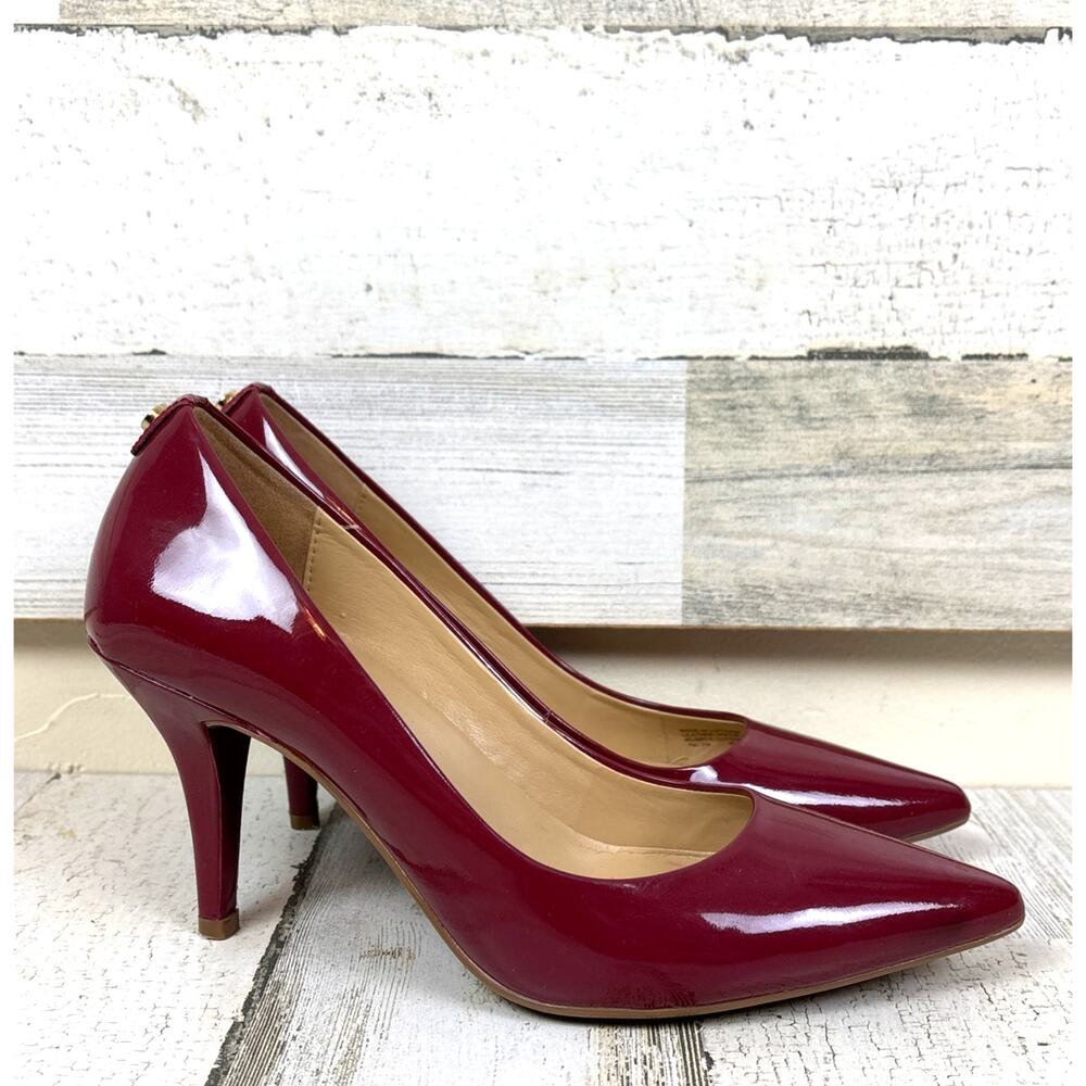 Michael Kors Womens 7 Cherry Red Flex Patent Leather Dress Pumps Workwear NEW - Picture 2 of 7